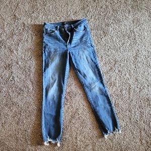 Abercrombie juniors ankle length jeans